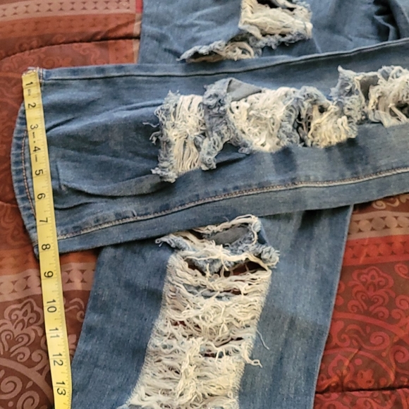 Ripped denim jeans - Picture 4 of 6